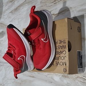 Little Kids (2Y) Nike Star Runner 3 Red/Grey Shoe's